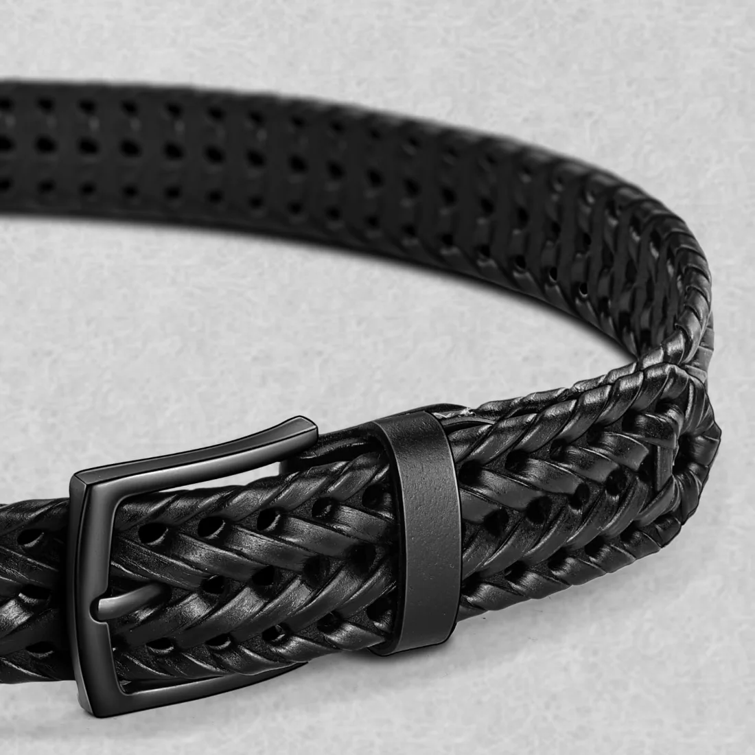 KEMISANT Woven Holeless Golf Belt in Black, view 2