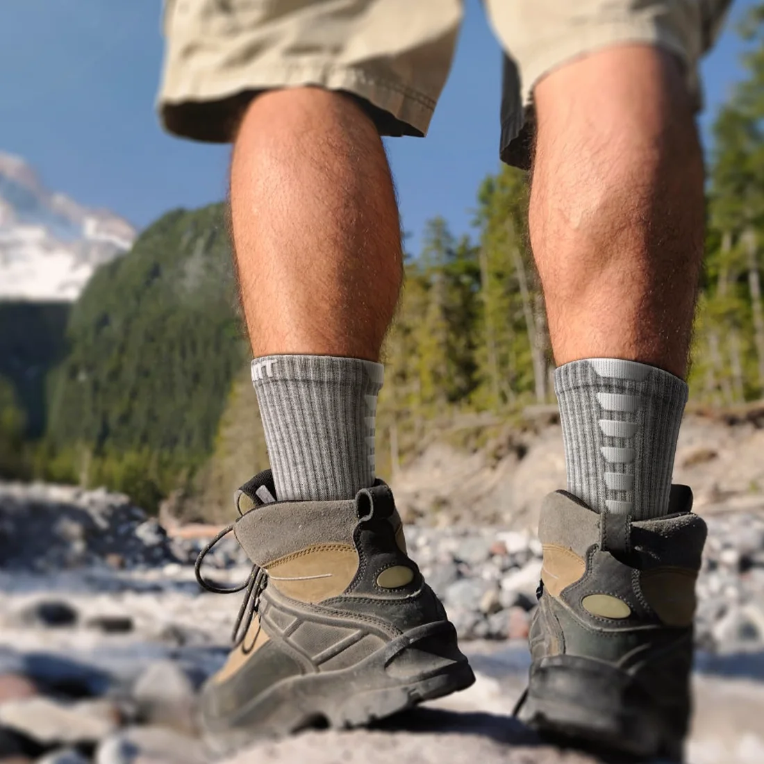 KEMISANT Arch Band Gym Crew Socks in Gray Heather, 6-pack, view 3